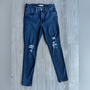 Levi’s 721 High Rise Distressed Skinny Size 31 31x29